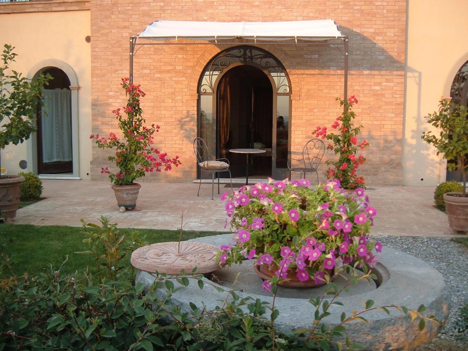 Villa La Valiana - Full Estate In Montepulciano - Heated Pool Valiano Номер фото